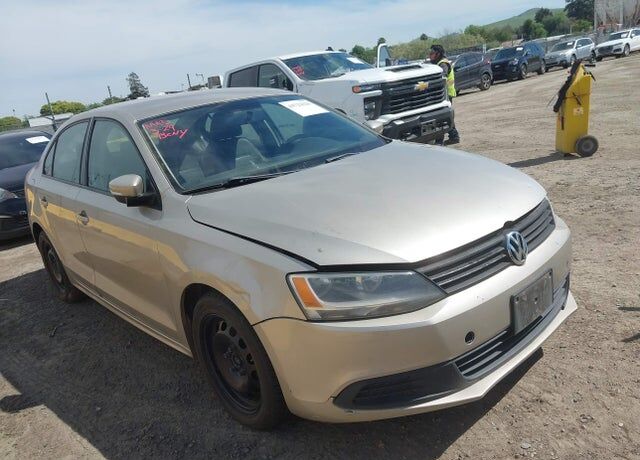 2012 VOLKSWAGEN Jetta