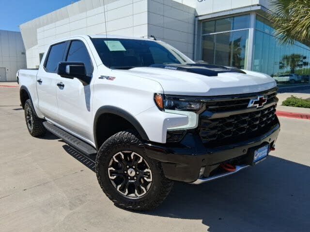 2025 CHEVROLET Silverado