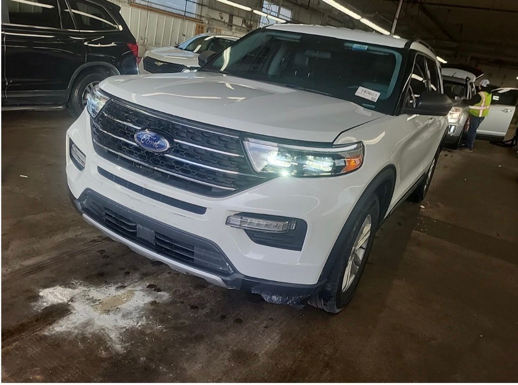 2021 FORD Explorer