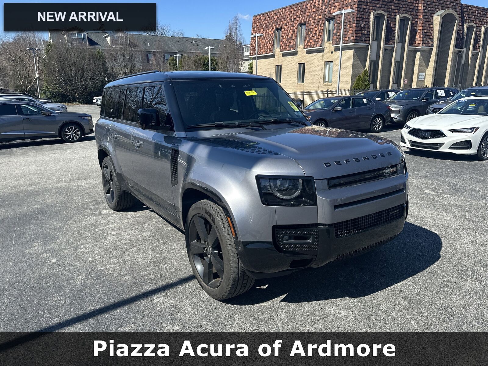 2023 LAND ROVER Defender