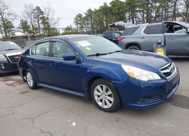 2010 SUBARU Legacy