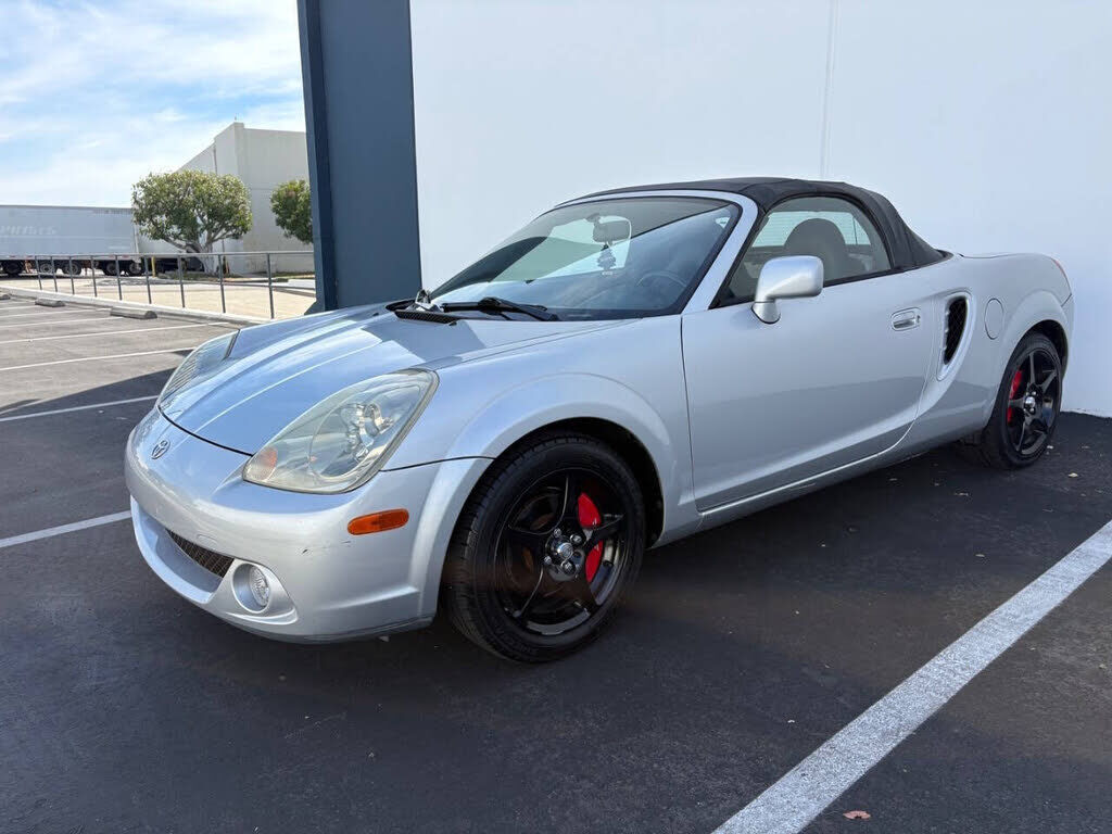 2003 TOYOTA MR2