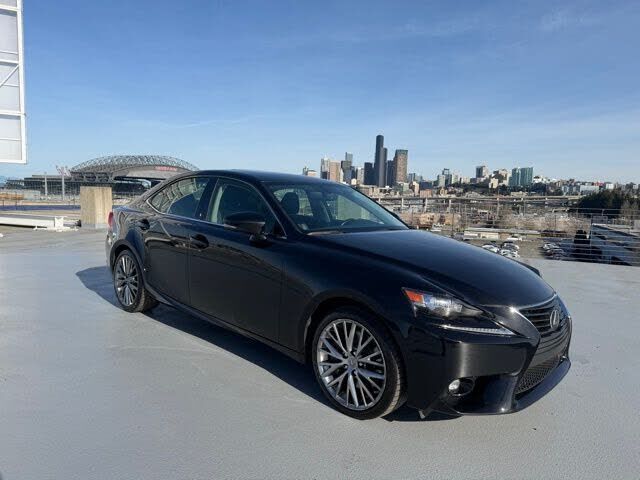 2016 LEXUS IS