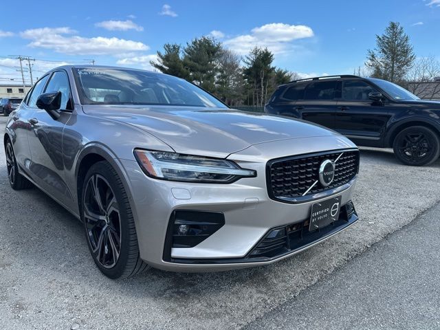 2023 VOLVO S60