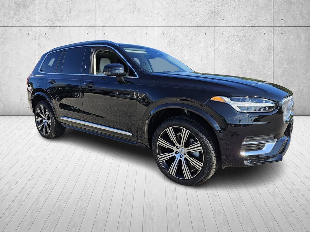 2025 VOLVO XC90
