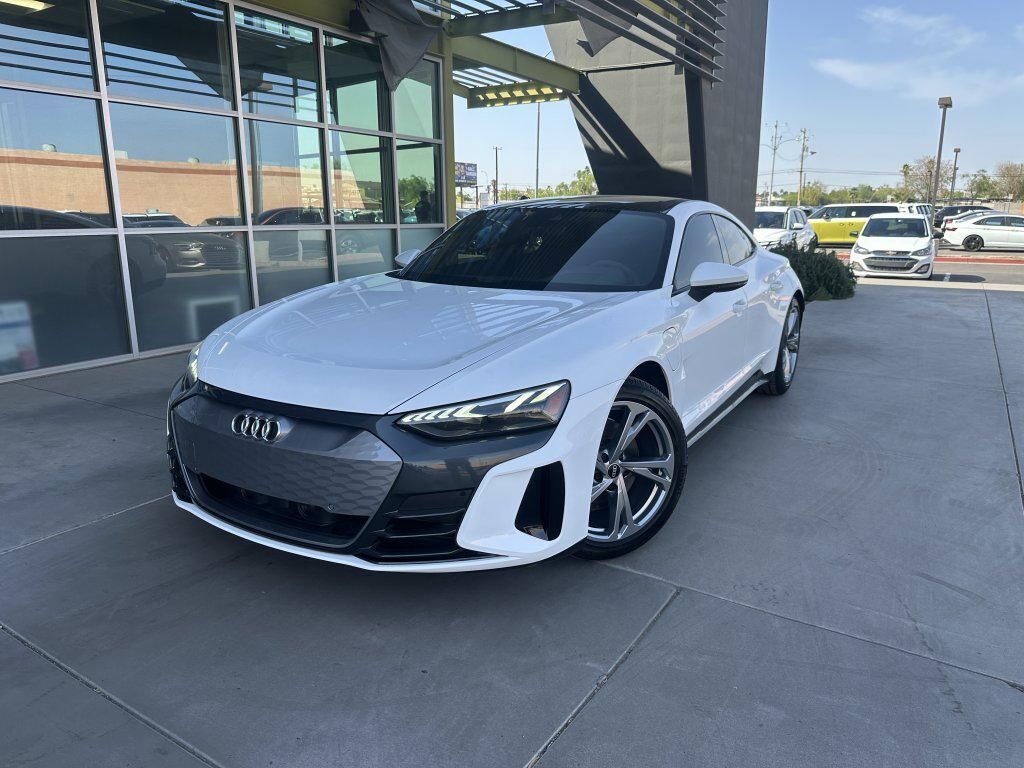 2022 Audi e-tron