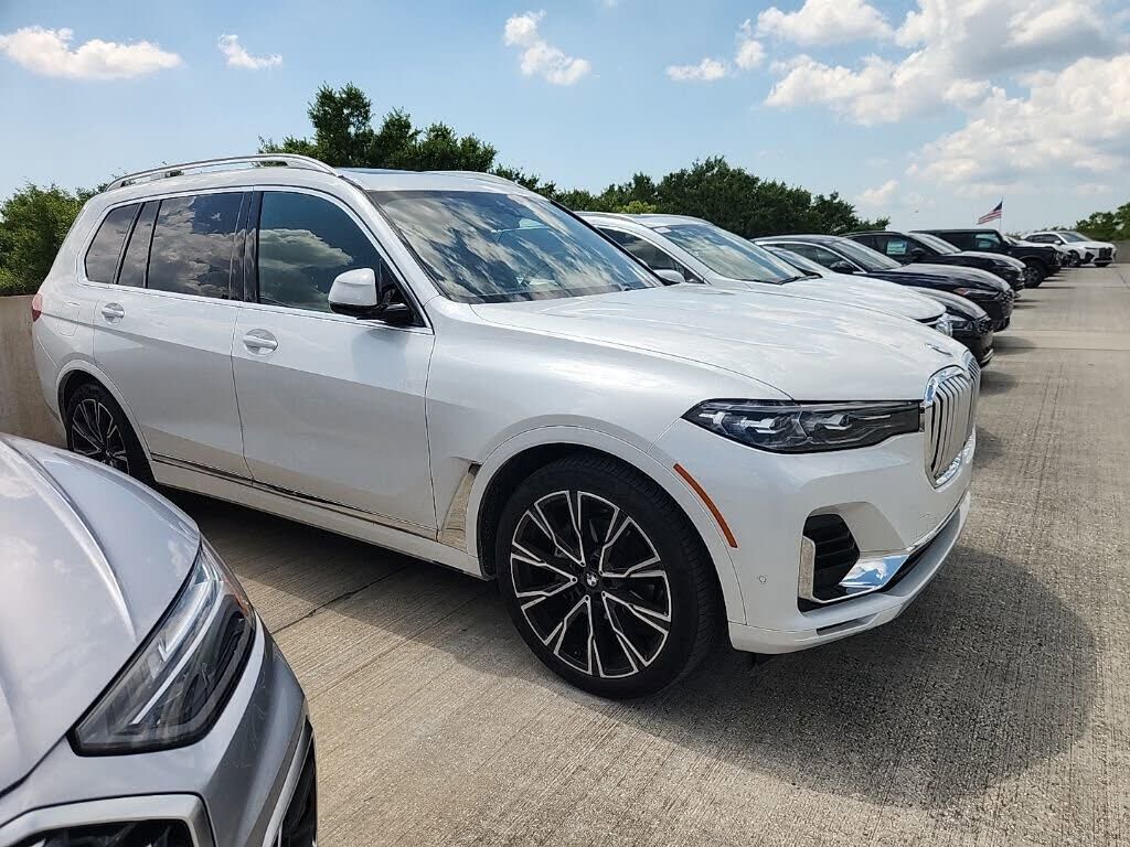 2022 BMW X7