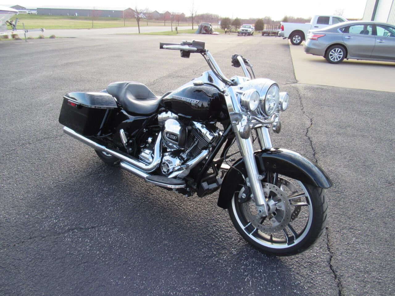2015 HARLEY DAVIDSON Road King
