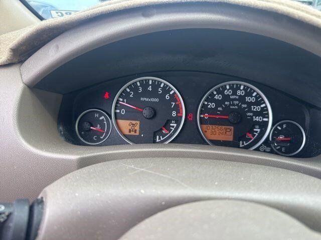 2012 NISSAN Pathfinder