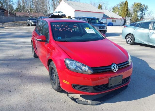 2010 VOLKSWAGEN Golf