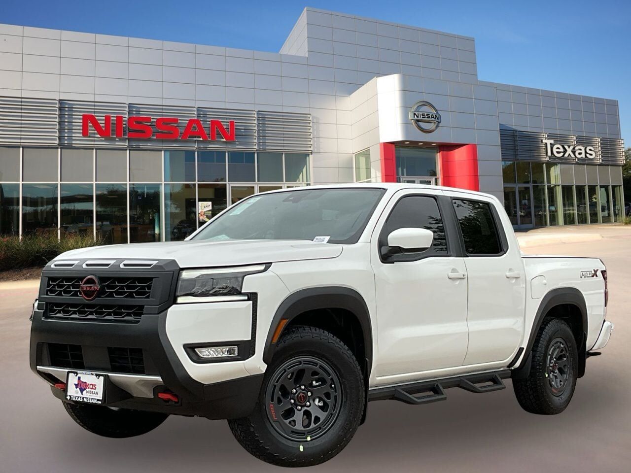 2026 NISSAN Frontier