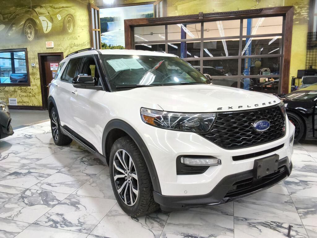 2020 FORD Explorer