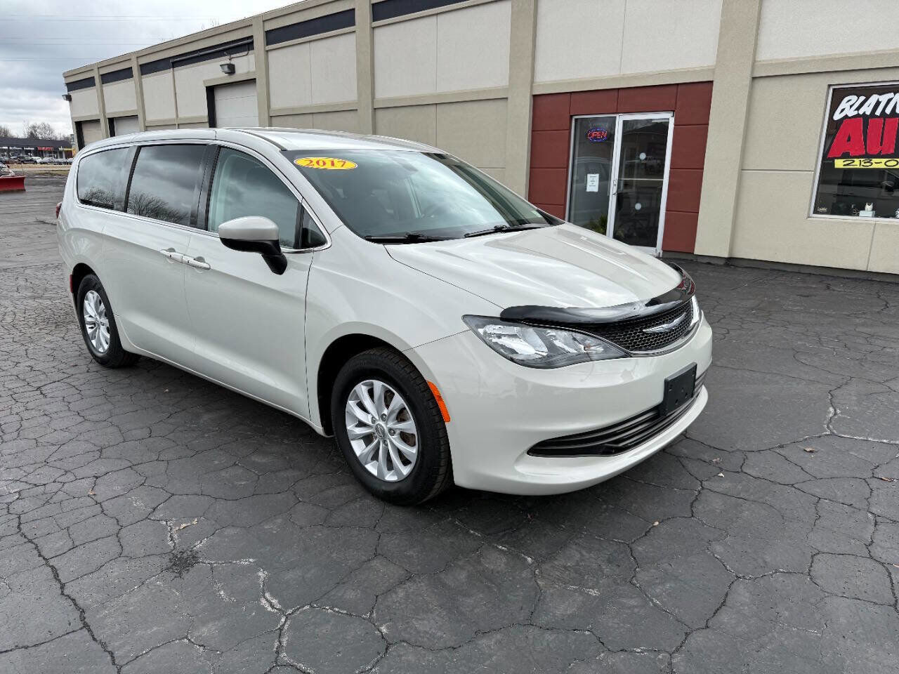 2017 CHRYSLER Pacifica