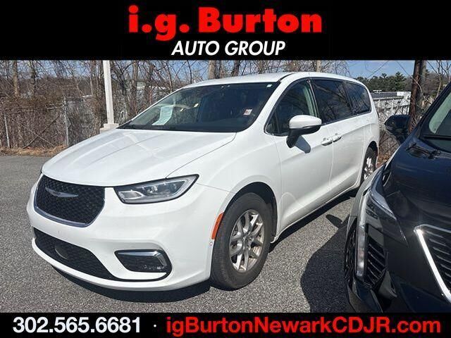 2023 CHRYSLER Pacifica