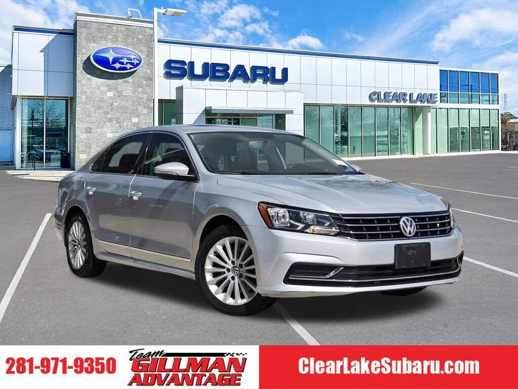 2017 VOLKSWAGEN Passat