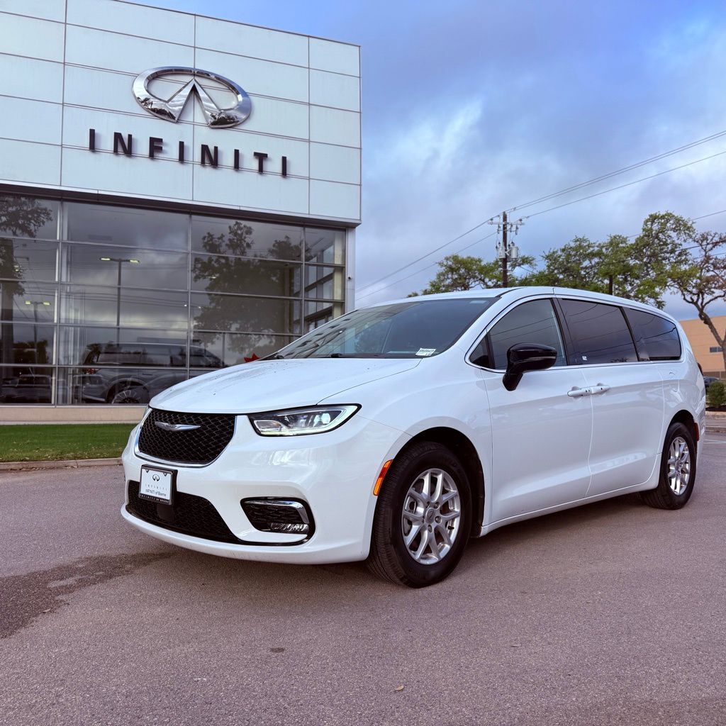 2025 CHRYSLER Pacifica