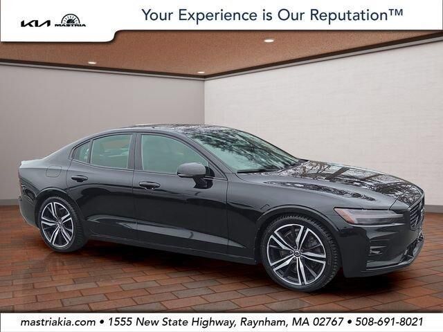 2019 VOLVO S60