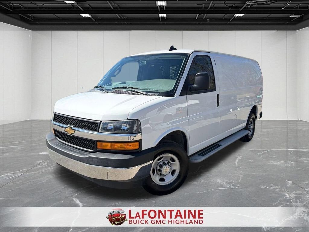 2024 CHEVROLET Express
