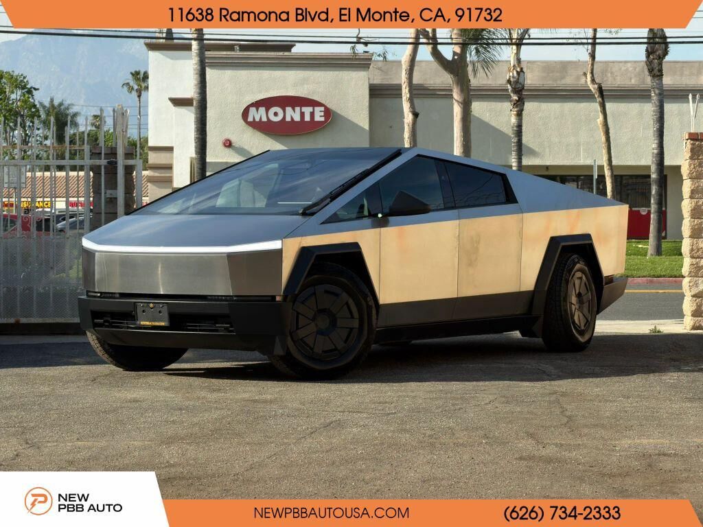 2024 TESLA Cybertruck