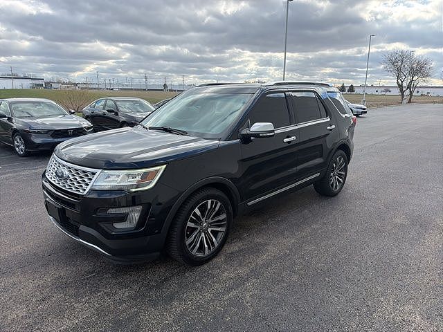 2017 FORD Explorer