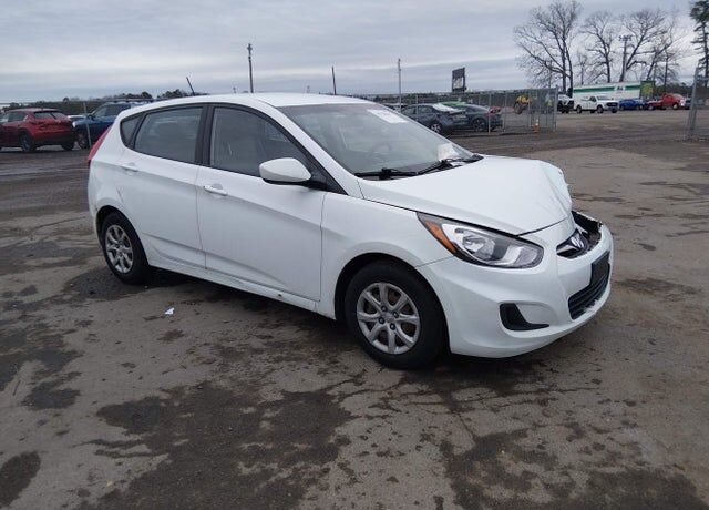 2012 HYUNDAI Accent