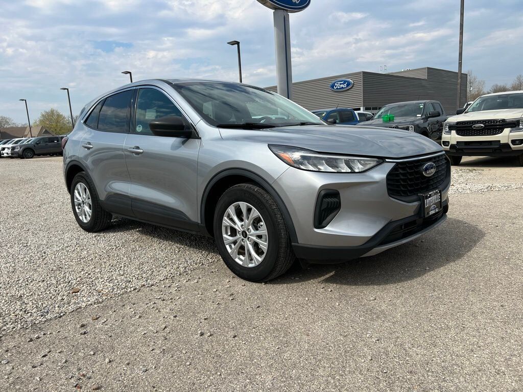 2023 FORD Escape
