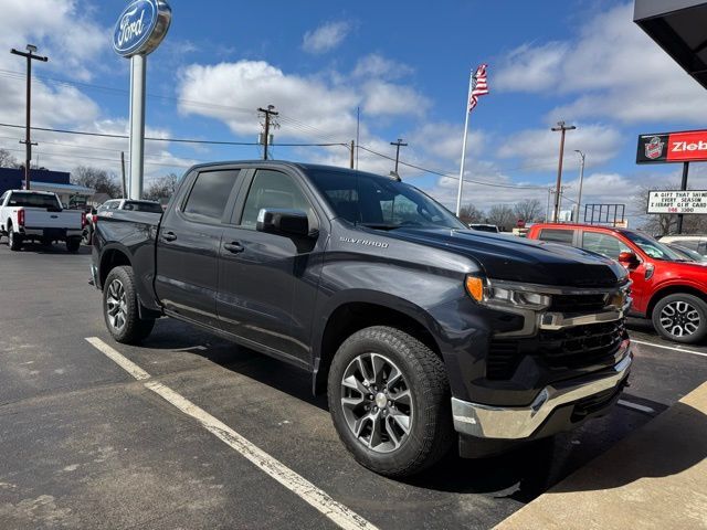 2024 CHEVROLET Silverado