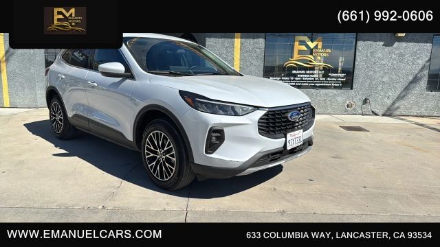 2025 FORD Escape