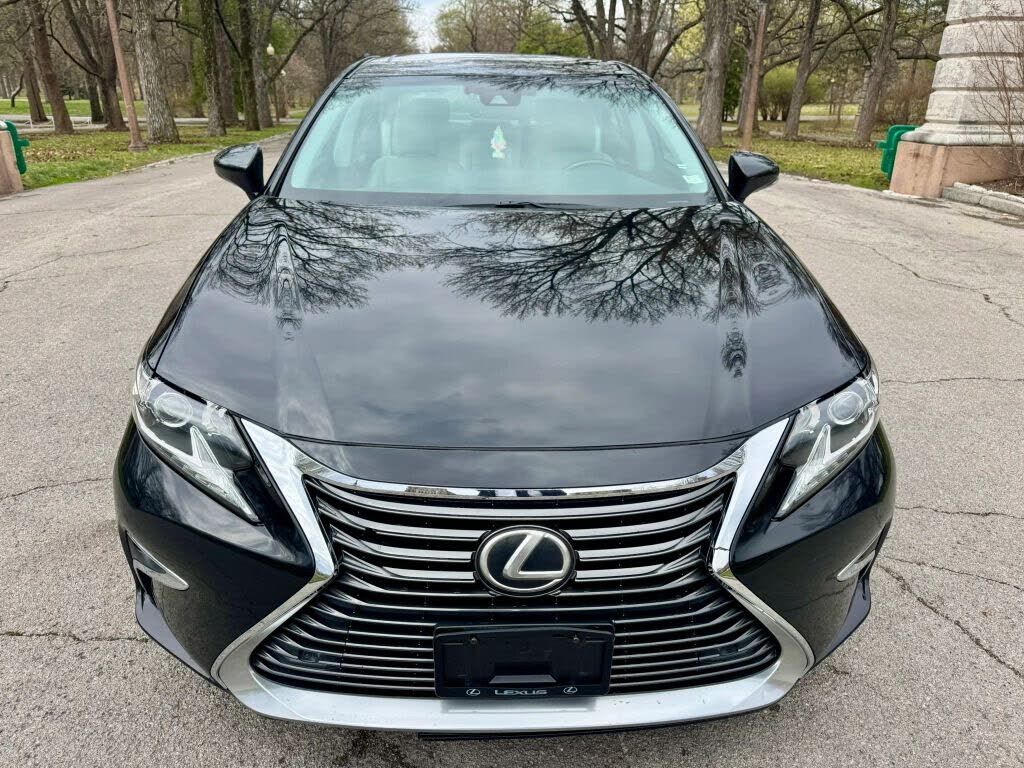 2018 LEXUS ES