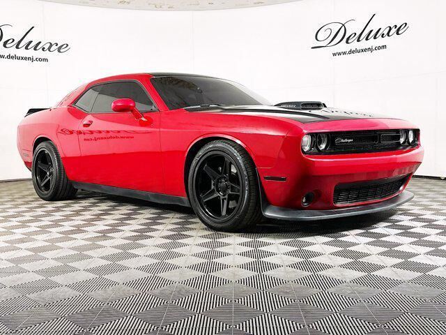 2016 DODGE Challenger
