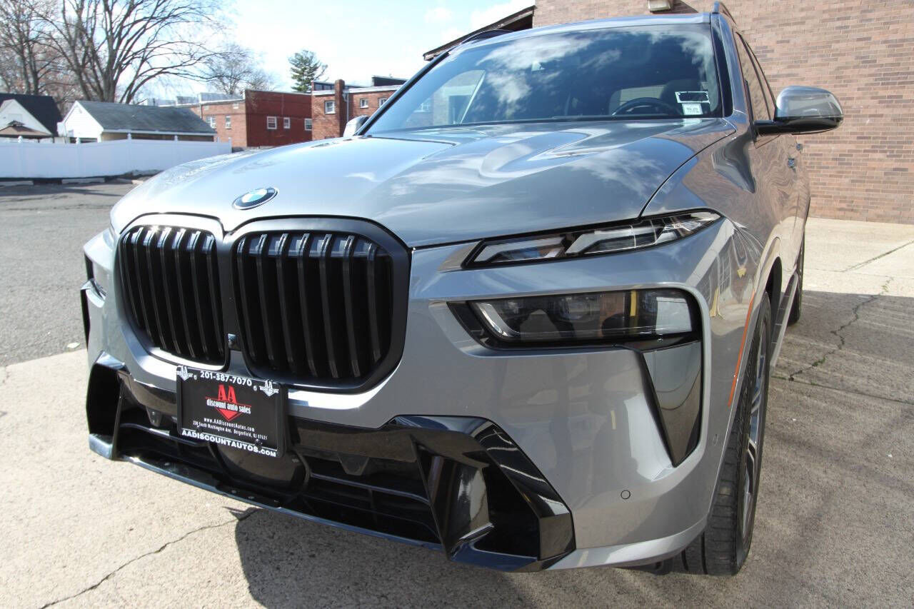 2024 BMW X7