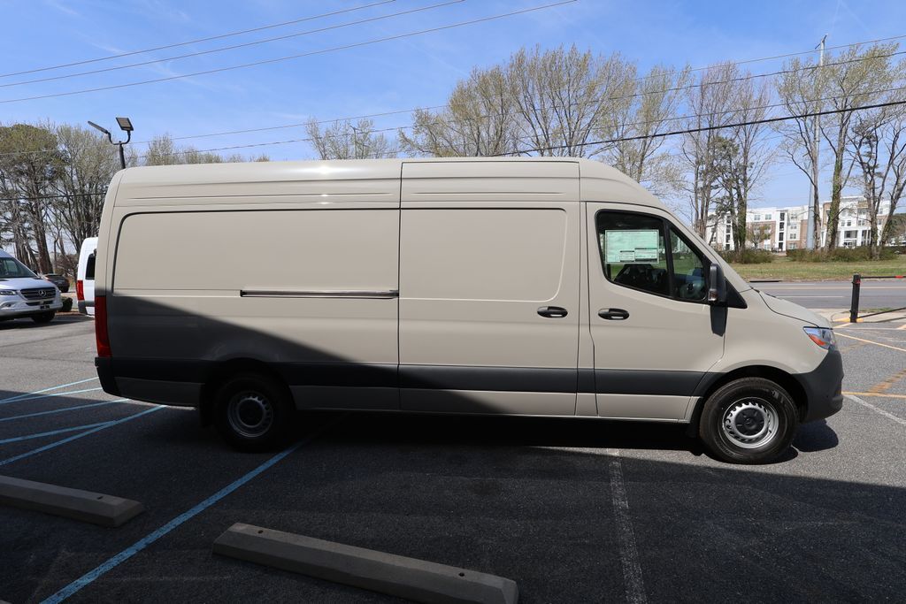 2026 MERCEDES-BENZ Sprinter