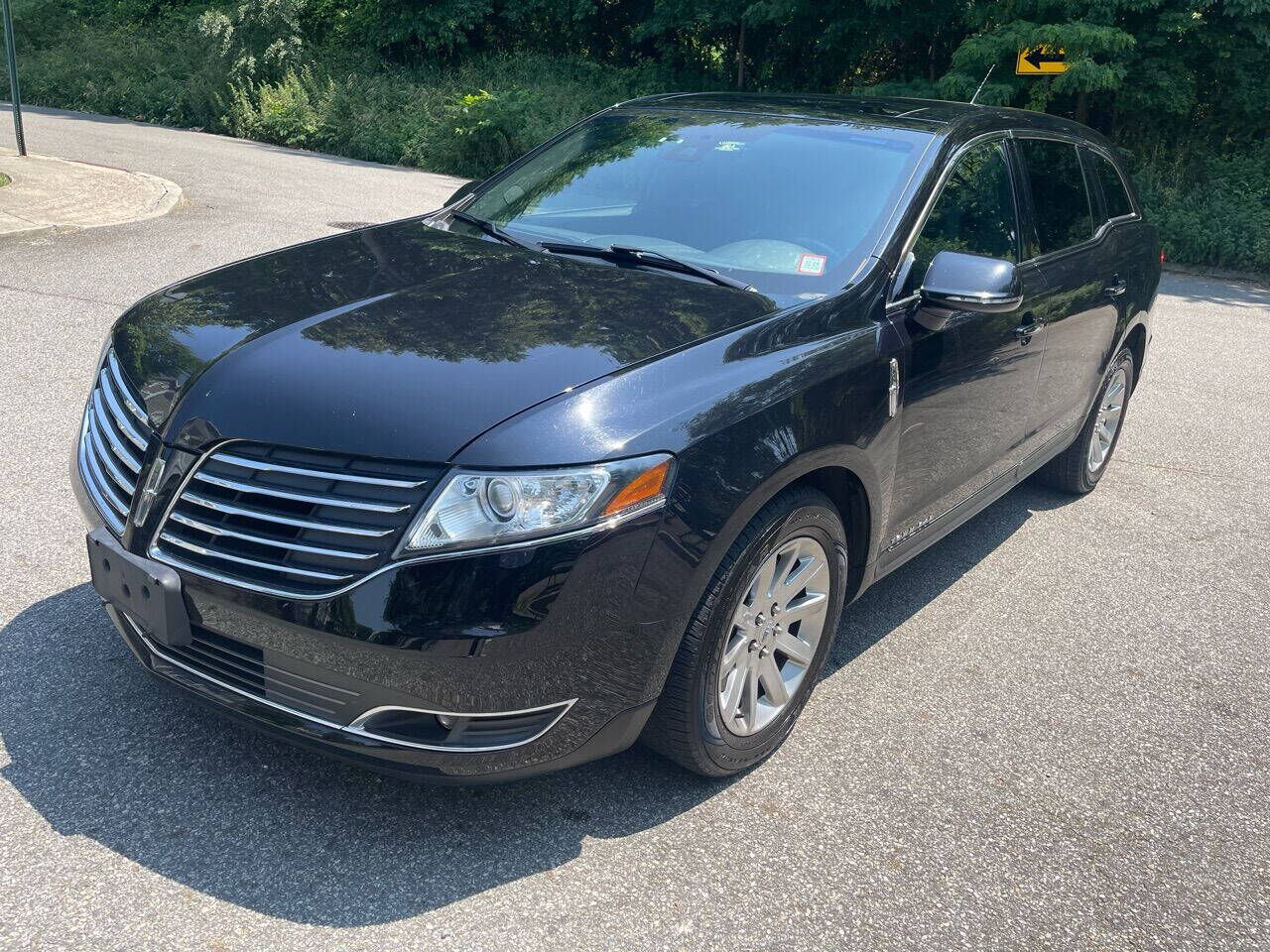 2019 LINCOLN MKT