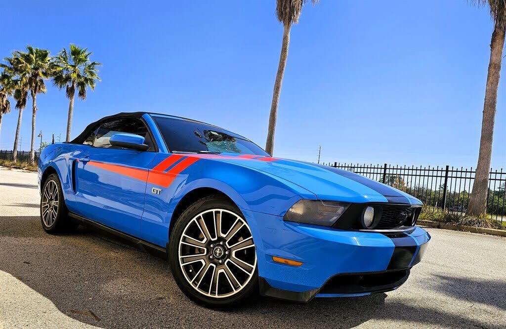 2010 FORD Mustang