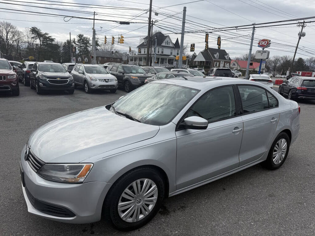 2012 VOLKSWAGEN Jetta