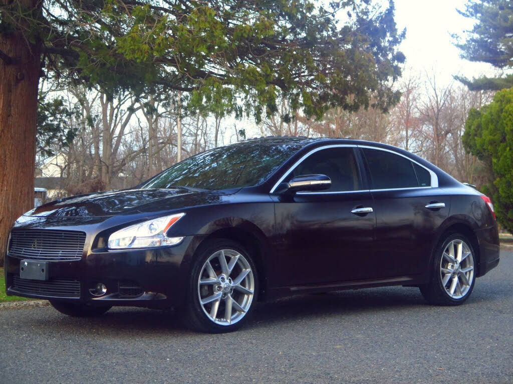 Nissan Maxima