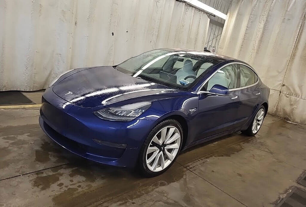 2018 TESLA Model 3