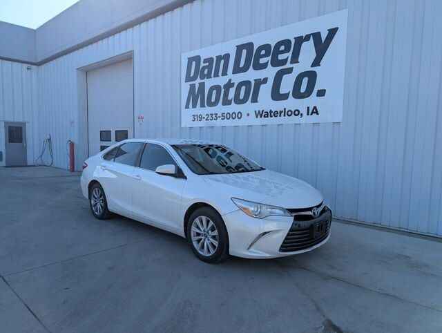 2017 TOYOTA Camry