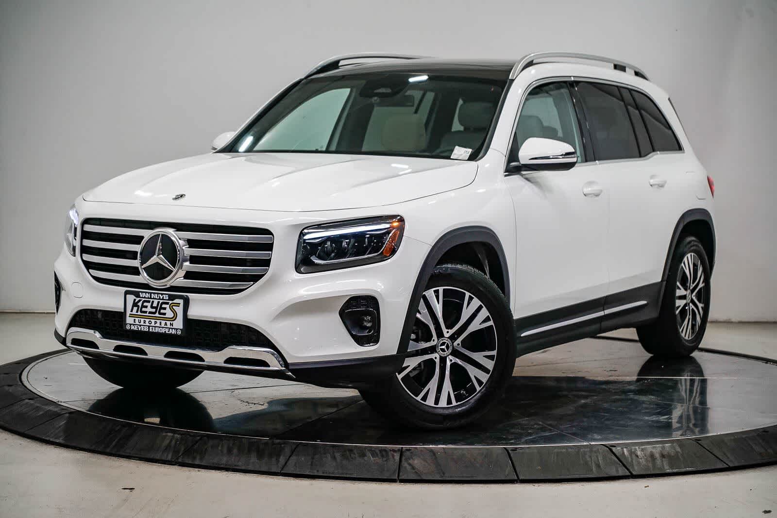 2026 MERCEDES-BENZ GLB-Class