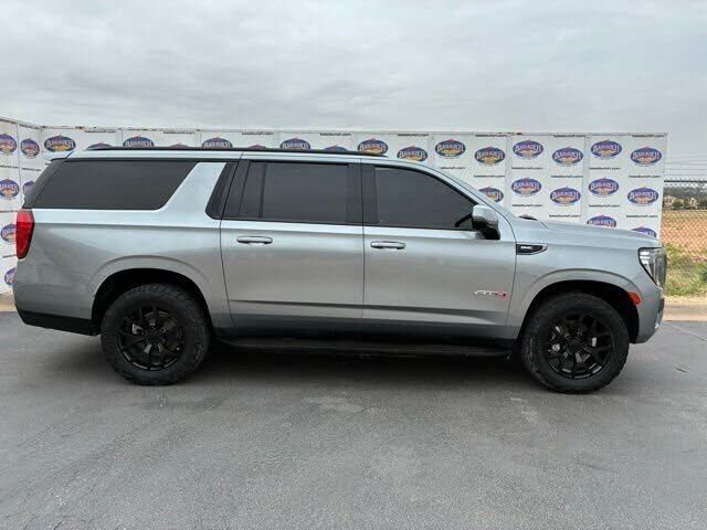 2023 GMC Yukon XL