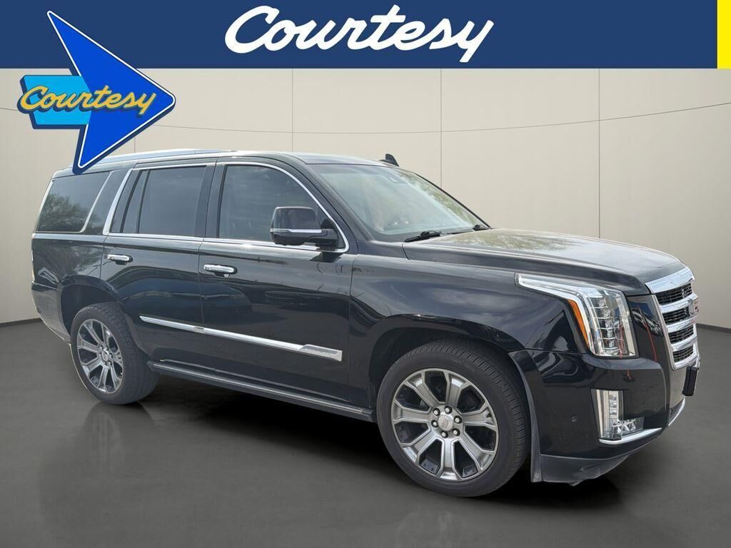 2017 CADILLAC Escalade