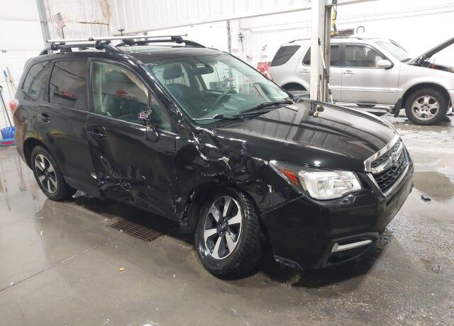 2018 SUBARU Forester