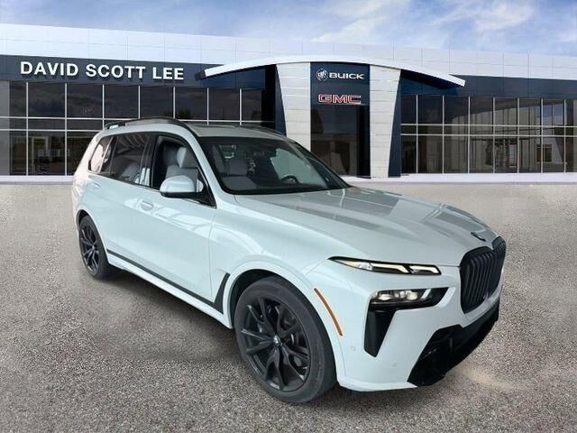 2024 BMW X7