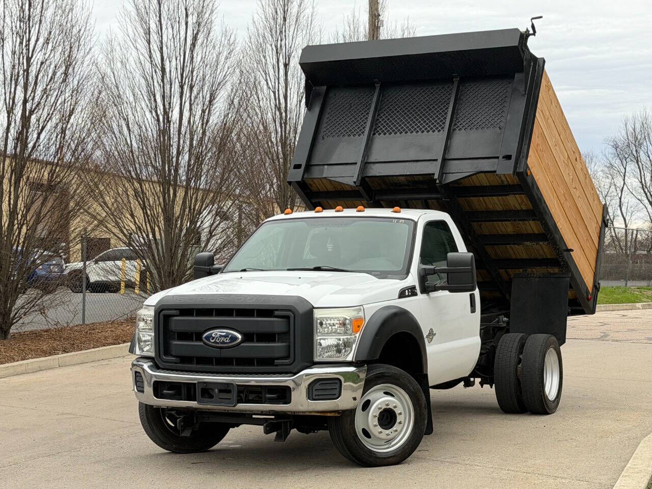 2011 FORD F-550