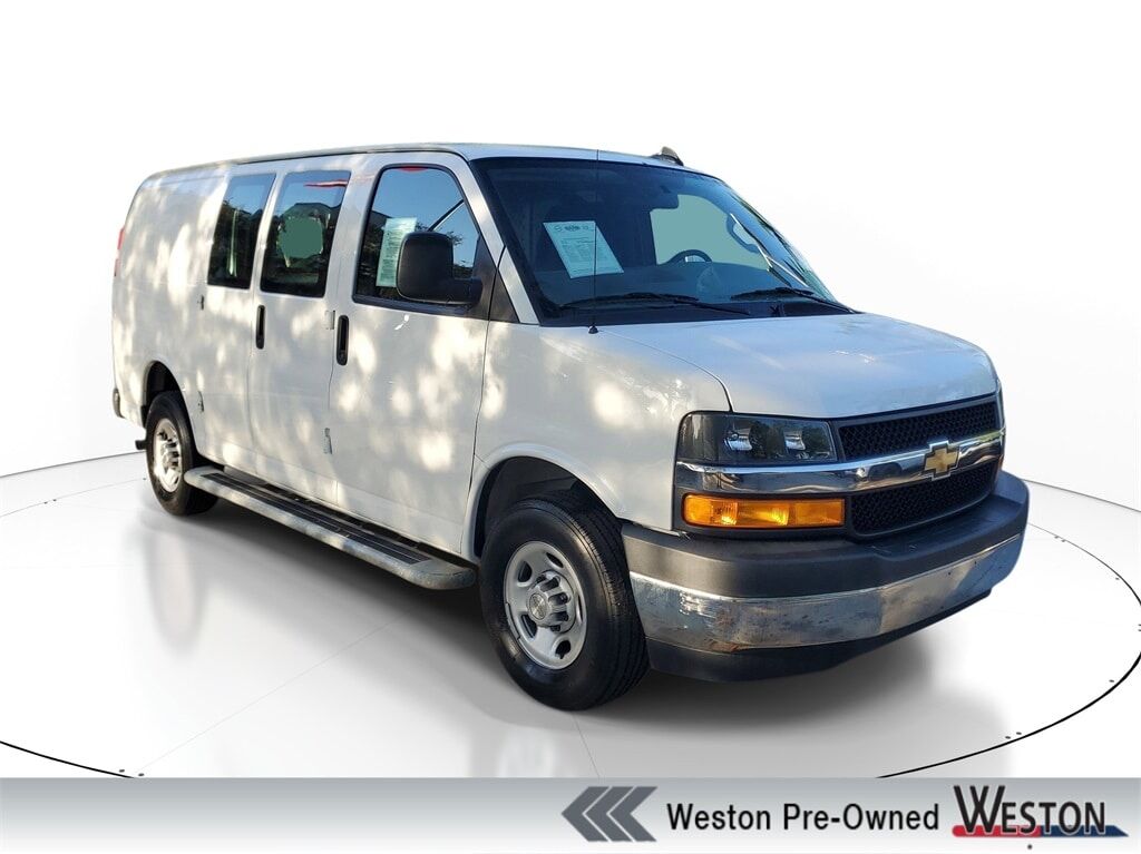 2024 CHEVROLET Express
