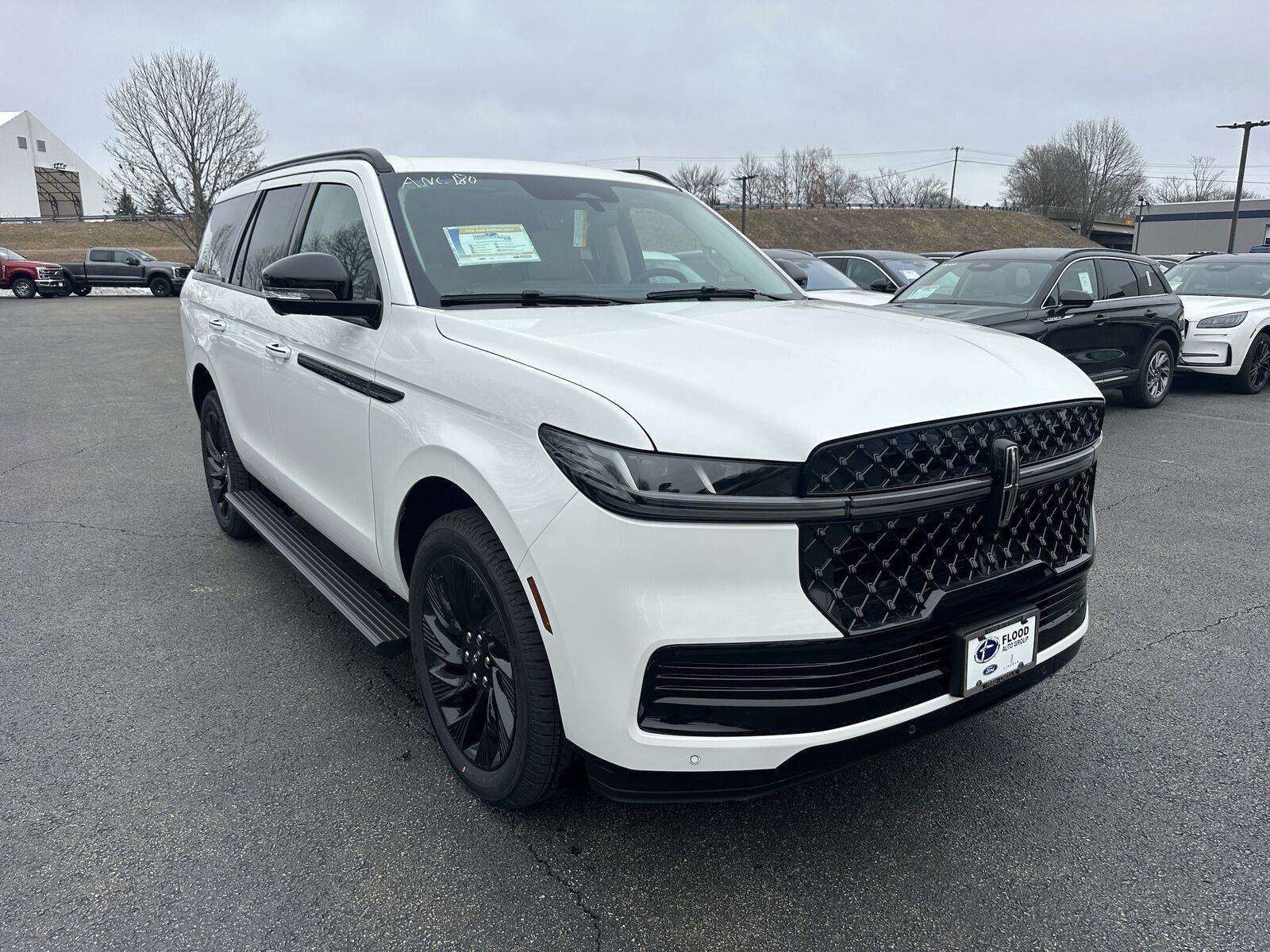 2026 LINCOLN Navigator