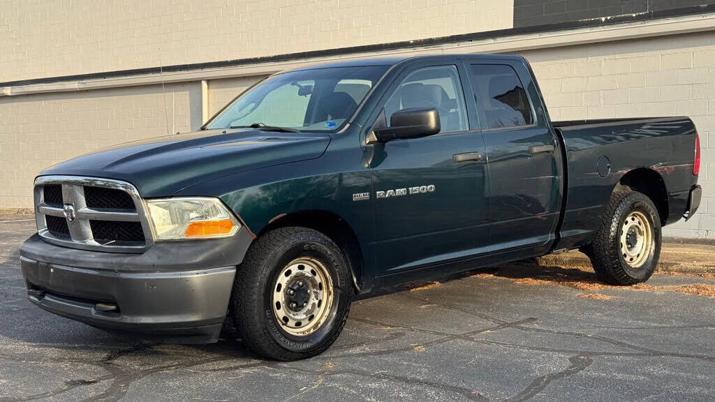 2011 DODGE Ram