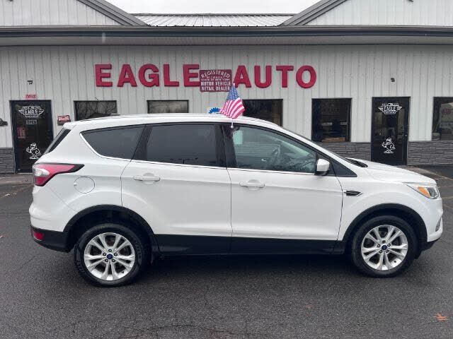 2017 FORD Escape