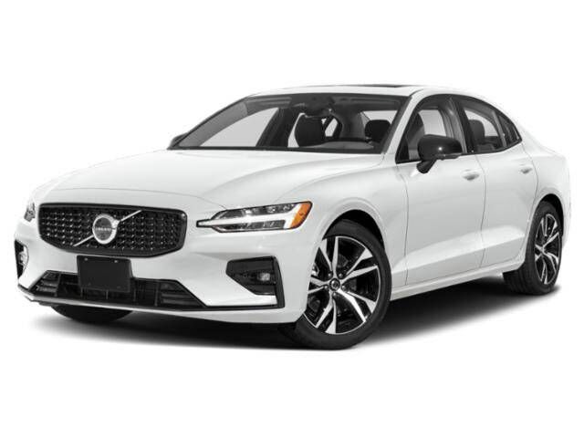 2025 VOLVO S60