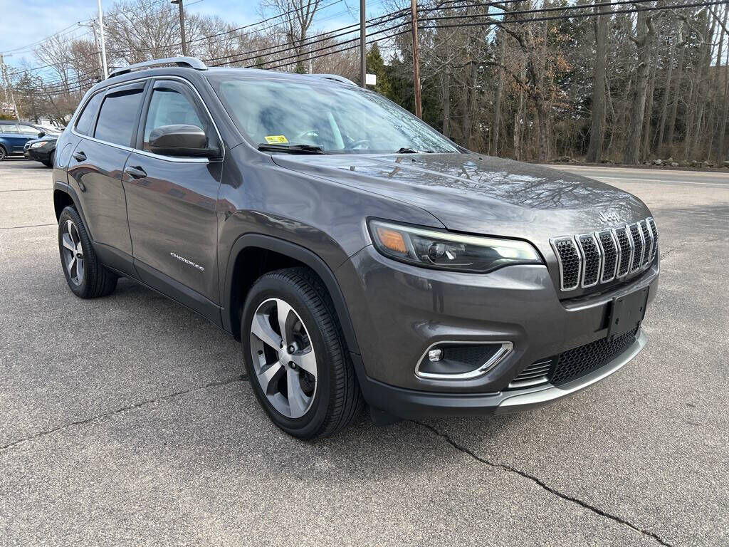 2019 JEEP Cherokee